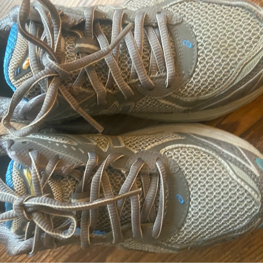 ASICS Athletic Shoes - Picture 3 of 8
